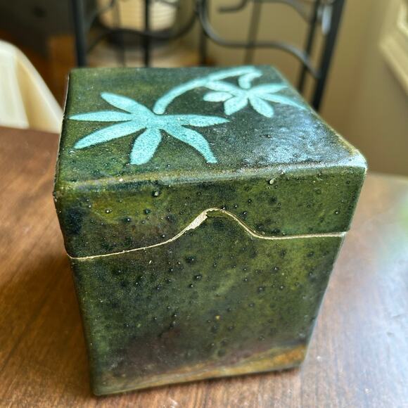 Clay ceramic trinket box studio art glazed - Picture 3 of 10